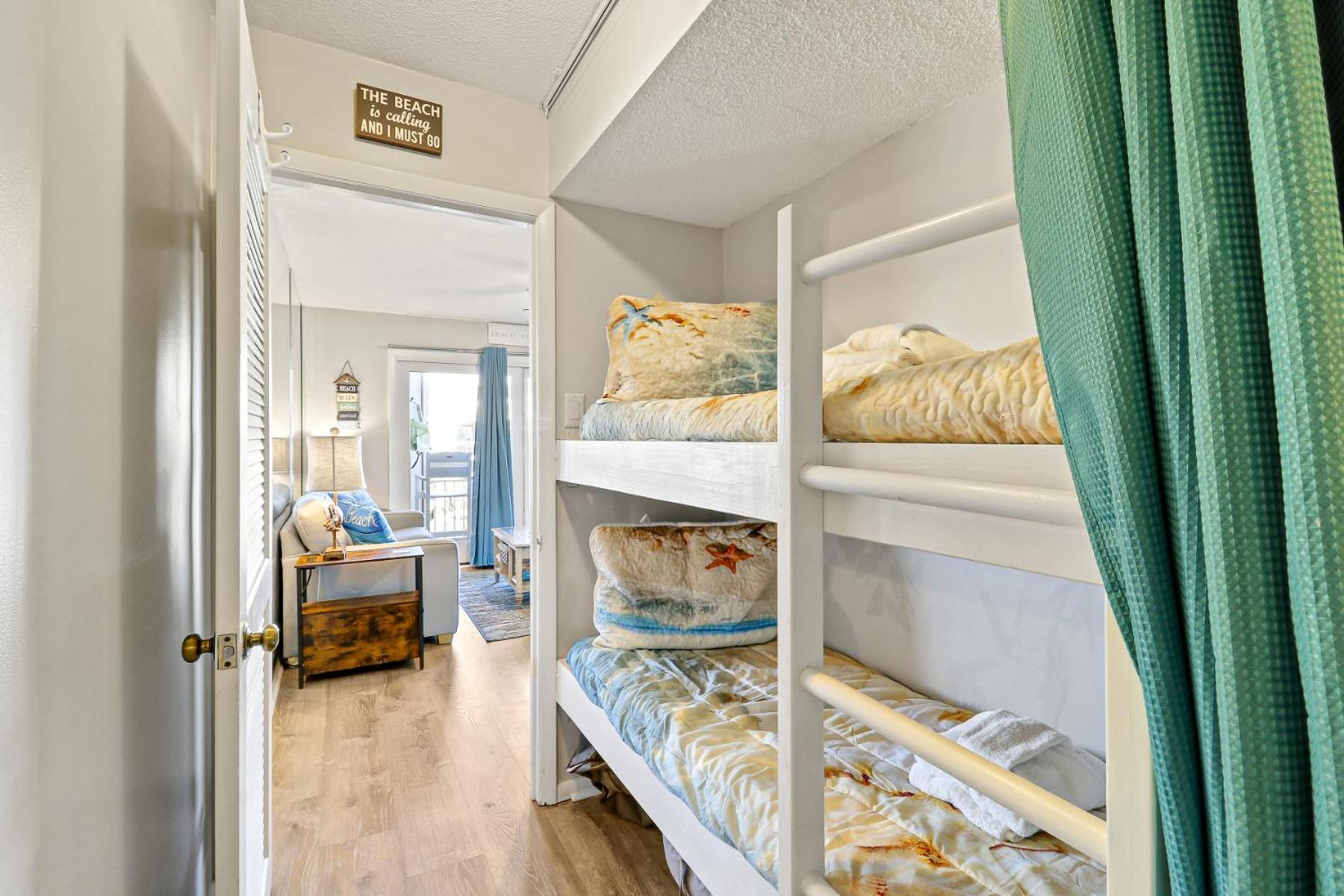 Ocean View Breakers Condo at Coligny Beach Hilton Head Island Exterior photo